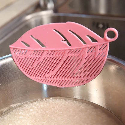 Multifunctional leaf shape fruit, vegetable and noodle plastic filter